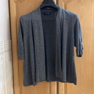 A Byer brand Dark grey shawl 3/4 sleeves size M